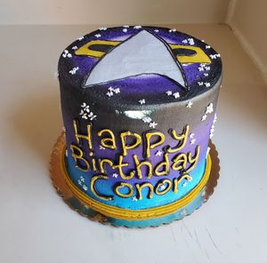 Custom star trek cake at Cakerino in Troy