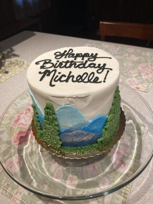 Birthday cake at Cakerino in Troy