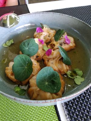 DUMPLING DE SETAS DE CARDO at Plantae Gastrobar  in Tenerife