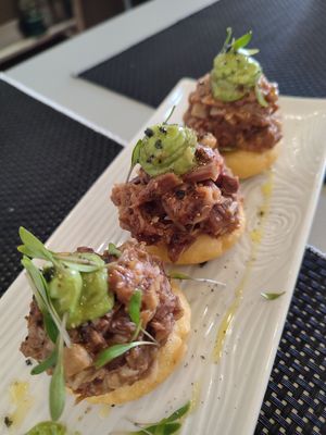 Arepitas de "mechada" con aguacate y wasabi at Plantae Gastrobar  in Tenerife