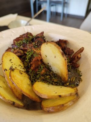 Cantareta at Plantae Gastrobar  in Tenerife