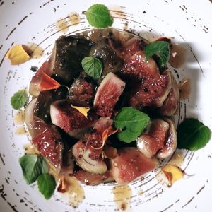 Tartar de higos con aliño de maní  at Plantae Gastrobar  in Tenerife