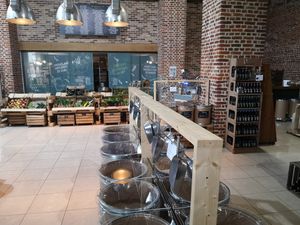 Inside at So vrac So good in Perwez