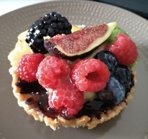 Mini fruit tart at Bäcker Wiese in Eberswalde