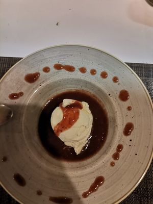 (vegan) Strawberry soup with ice cream at Avocado in Rhodes