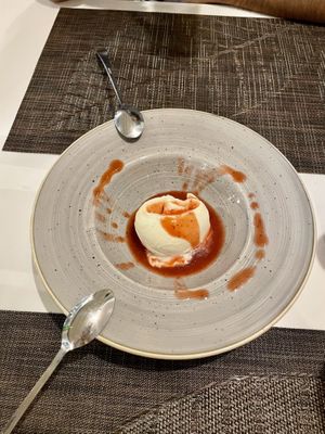 Ice cream with strawberry jam at Avocado in Rhodes