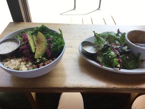 nice options and many of them with raw ingredientes at Prasad - Pearl District in Portland