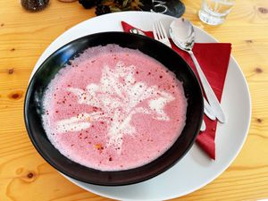 Rote-Beete-Suppe at Planet One in Arbon