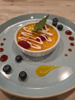 Kürbis-Crème-Brûlée at Glückstein in Mannheim