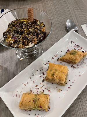 Tiramisu et baklavas #Veganuary at Sham - Mont Royal in Montreal