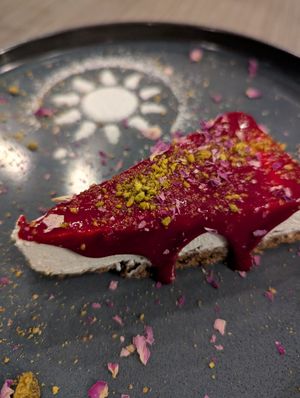 Raspberry cheesecake at Sham - Mont Royal in Montreal