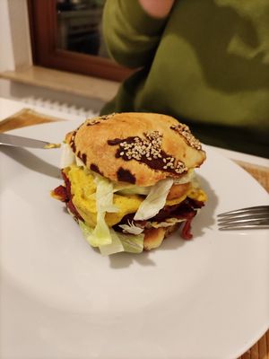 Special Burger Onion King at Veganbar in Bremen