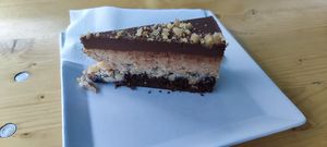 Snickers cake at Veganbar in Bremen