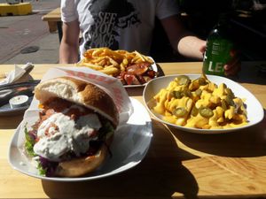 Döner und Currywurst at Veganbar in Bremen