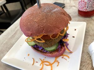 unicorn burger at Veganbar in Bremen