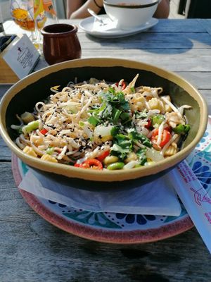 Vegan noodle soup at De Zeemeeuw in Noordwijk
