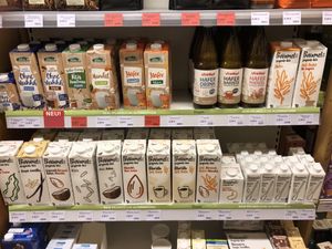 Plant Milks  at Vitalia Reformhaus in Freising