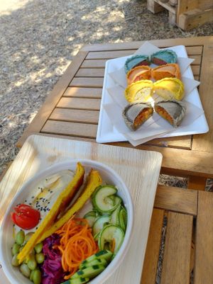 Hummus bowl & panadas at Vegamare in Alghero