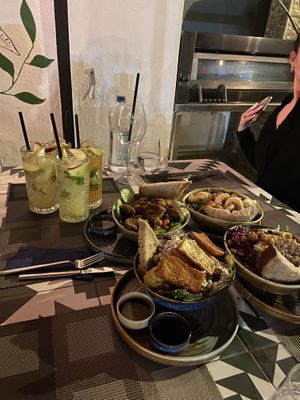 Bowls 🤤 at GOGO in Fethiye