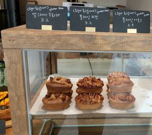 mini cakes (gluten-free) at Thanks Vegan in Gyeonggi-do