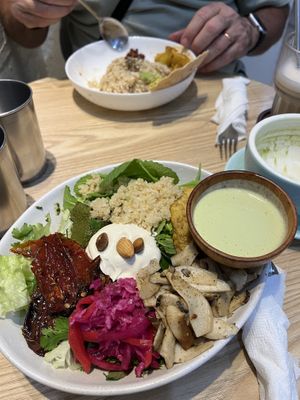 Poke bowl  at KURUMI in Da Nang