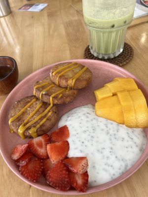 Toffniky   at KURUMI in Da Nang