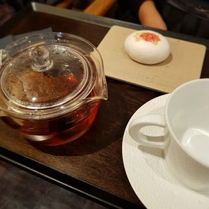 Tea and special autumn dessert at Toraya in Paris