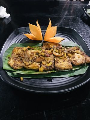 Vegetarian meat with chilli and lemongrass at Hoa Vien  in Hue