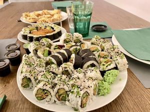 Vegan sushi on new year’s 🥰🤤💚 at Hofu in Koege