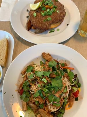 Noodles & seitan. at Komppeli in Turku