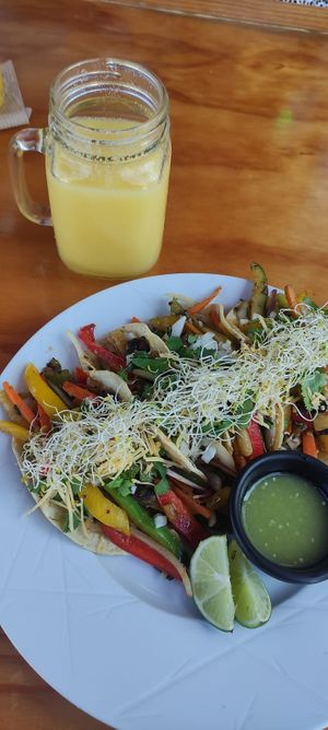 Tacos con vegetales salteados at BaoVegan in Cancun