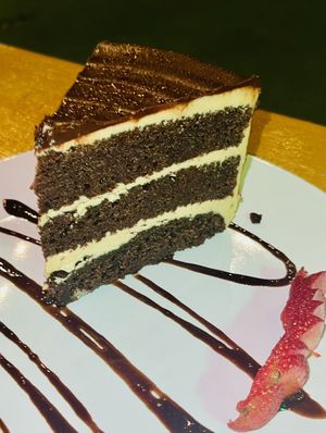 Snickers cake 🍫  at BaoVegan in Cancun