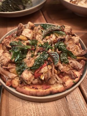 Pizza supposedly has Daiya cheese. If so I didn’t notice it though. Daiya is rare for Shanghai so maybe they ran out or don’t really use it    at Duli in Shanghai