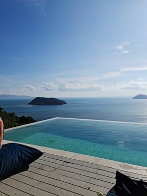 The views are simply spectacular!! 😍 at Bluerama in Koh Phangan