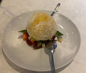 Veganes Zitronen- und Mangoseis mit frischen Früchten 🍋🥭  at Ristorante Da Martina in Rottweil