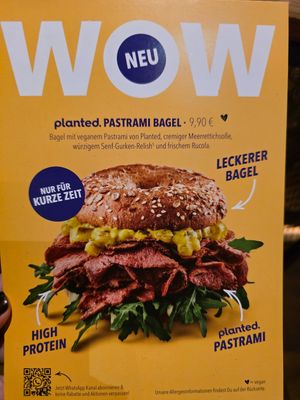 Planted pastrami bagel at Hans Im Glück - Mercedes Platz in Berlin