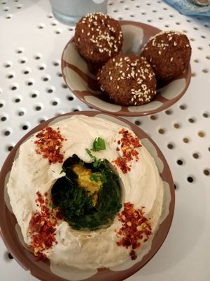 Hummus and falafel at Tahina Bite in Budapest