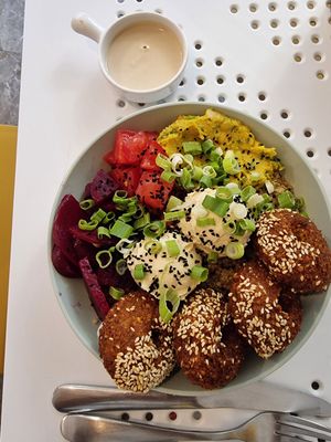 Superfood bowl at Tahina Bite in Budapest