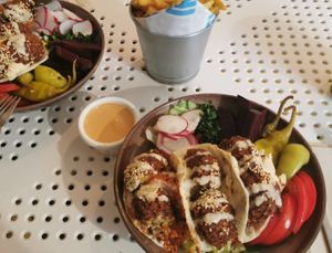 Very tasty vegan food at Tahina Bite in Budapest