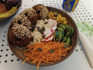 Go green bowl at Tahina Bite in Budapest