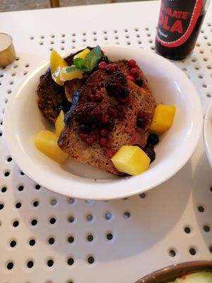  at Tahina Bite in Budapest