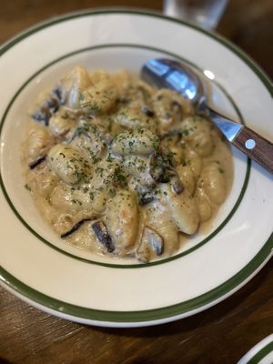   at Chez Valerie 셰 발레리 in Seoul