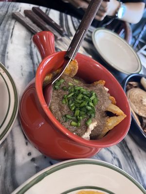 Poutine??? It was so weird 😭😭😭  at Chez Valerie 셰 발레리 in Seoul