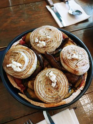 Candiac pizza at Chez Valerie 셰 발레리 in Seoul