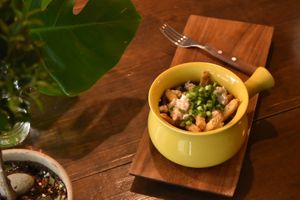 The original poutine with marinated tofu cheese and mushroom onion gravy! 🍟 at Chez Valerie 셰 발레리 in Seoul