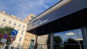 Wtf at Dönermeister - Neubaugürtel in Vienna