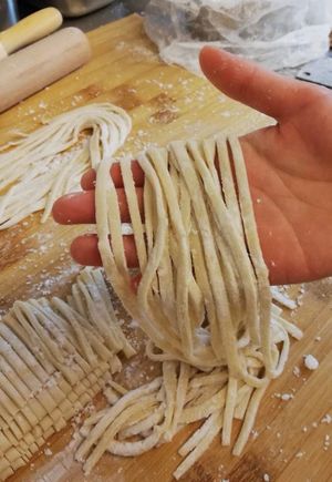 Noodles making process at Sweet Raviolis - Rue Montmartre in Paris