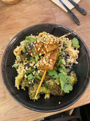 Tempeh teriyaki   at La Plume Végétale in Aix-en-provence