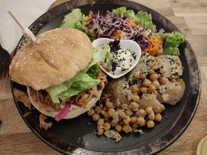  at La Plume Végétale in Aix-en-provence