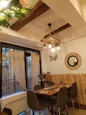  at La Plume Végétale in Aix-en-provence